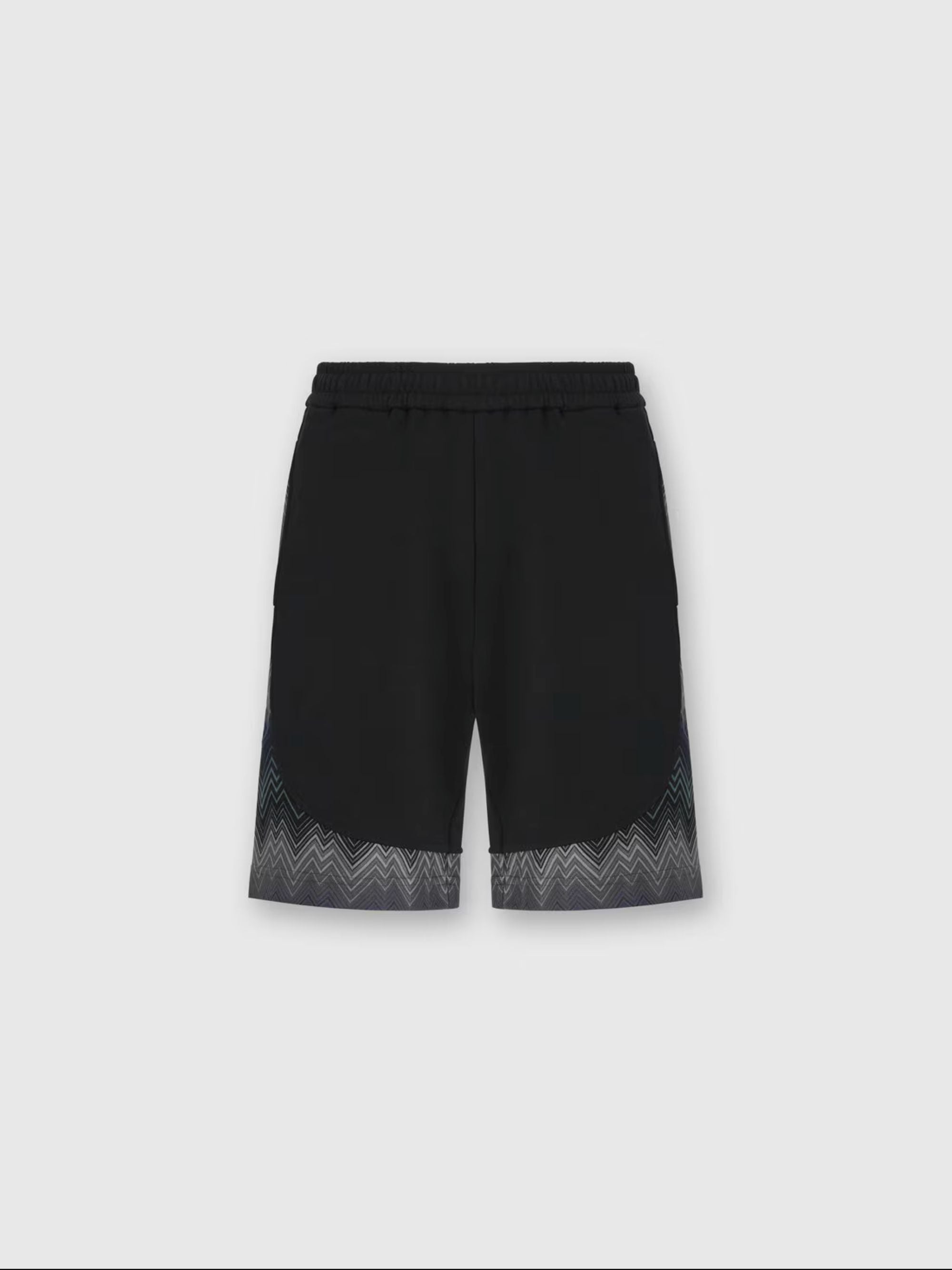 FLEECE SHORTS WITH ZIGZAG INSERT