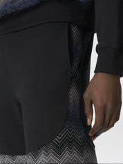 FLEECE SHORTS WITH ZIGZAG INSERT