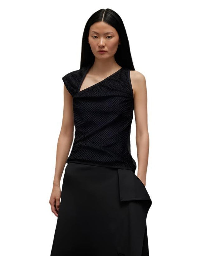 WAFFLE_WARP_TOP_Black_IW7502_21_model.jpg