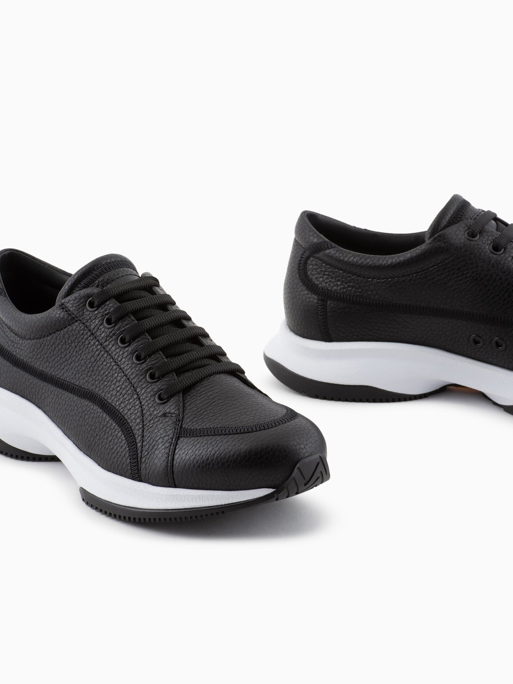 GIORGIO ARMANI  Share Deerskin and leather sneakers حذاء رياضي 