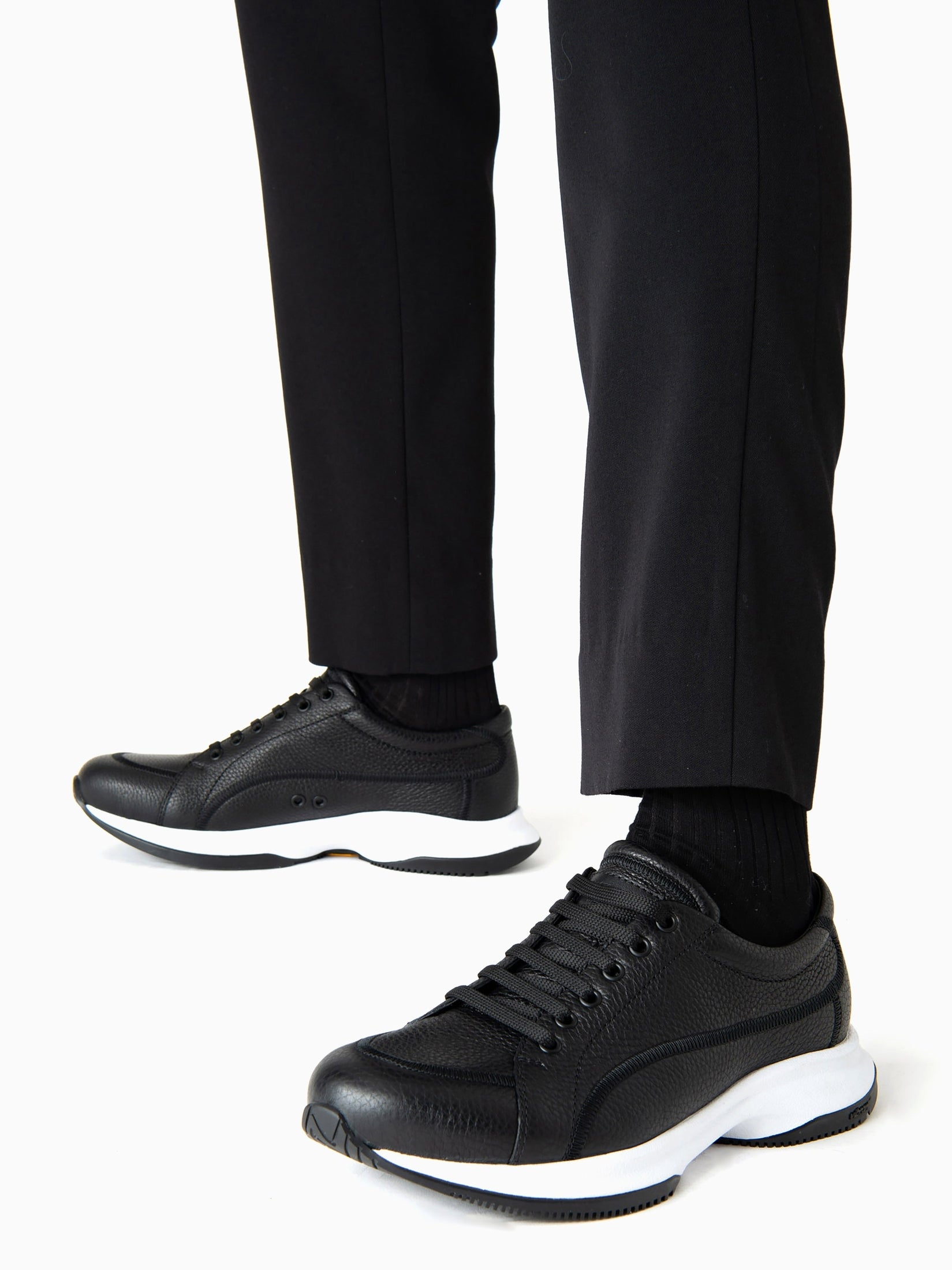 GIORGIO ARMANI  Share Deerskin and leather sneakers حذاء رياضي 