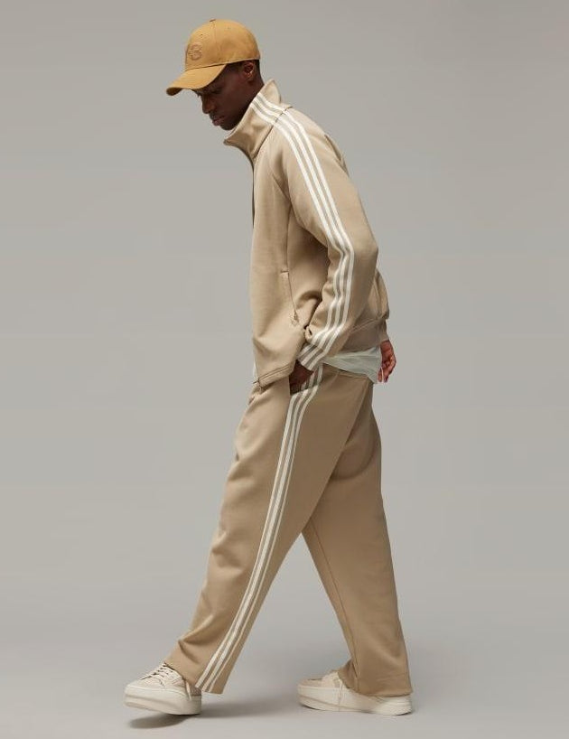 Y-3_3-Stripes_Straight_Track_Pants_Brown_IZ3119_25_model.jpg