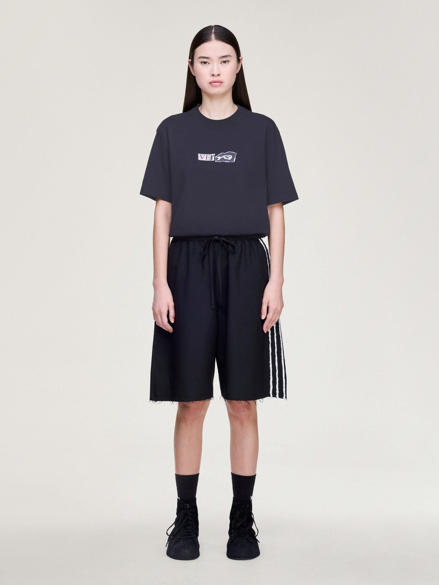 Very-3 ss tee black