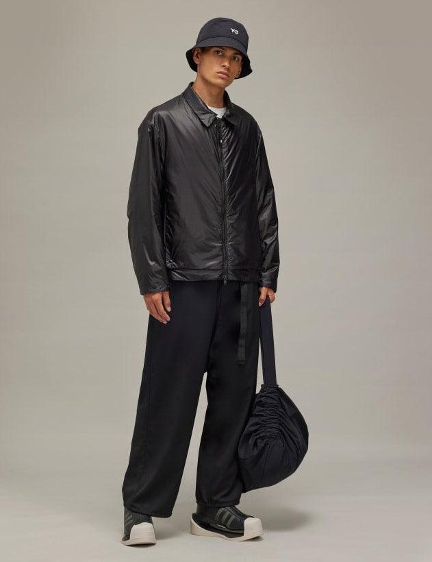 Y-3_Refined_Wool_Pants_-_Open_Wide_Black_IW7455_25_model.jpg