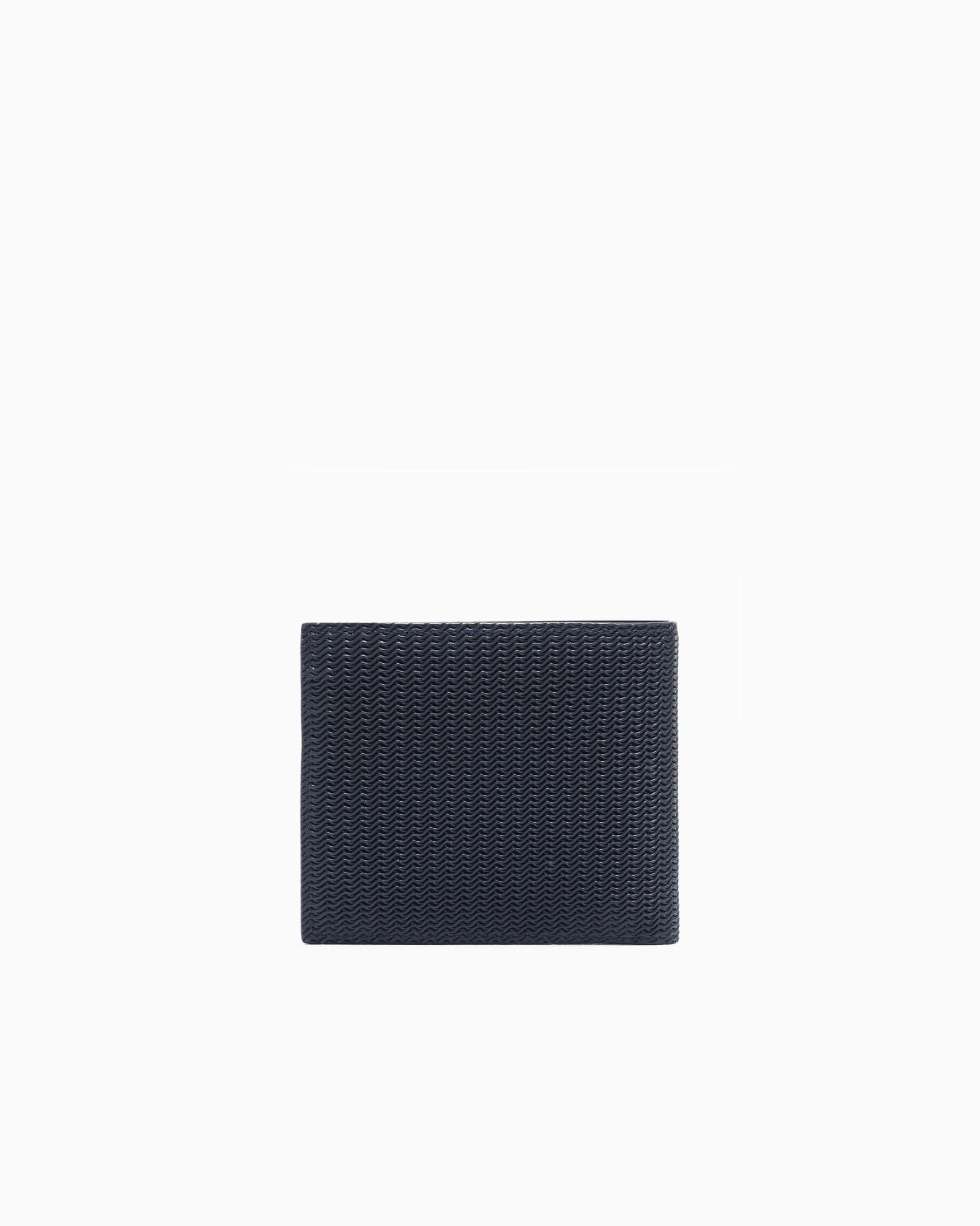 Bifold wallet in embossed leather