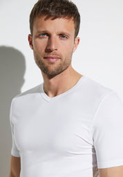 Pureness T-Shirt Short Sleeve V-Neck - white