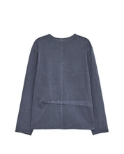 Side tuck long sleeve tee