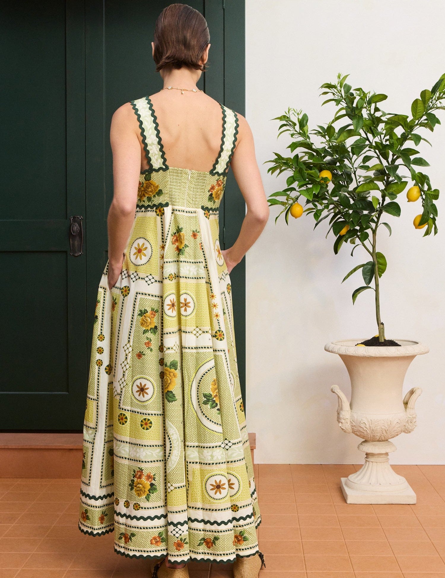 alemais-sustainable-dress-midi-dixie-summer-dress-1229508400_6000x_241d52c2-cd8f-4b2d-8560-e4e13eb2f051.jpg