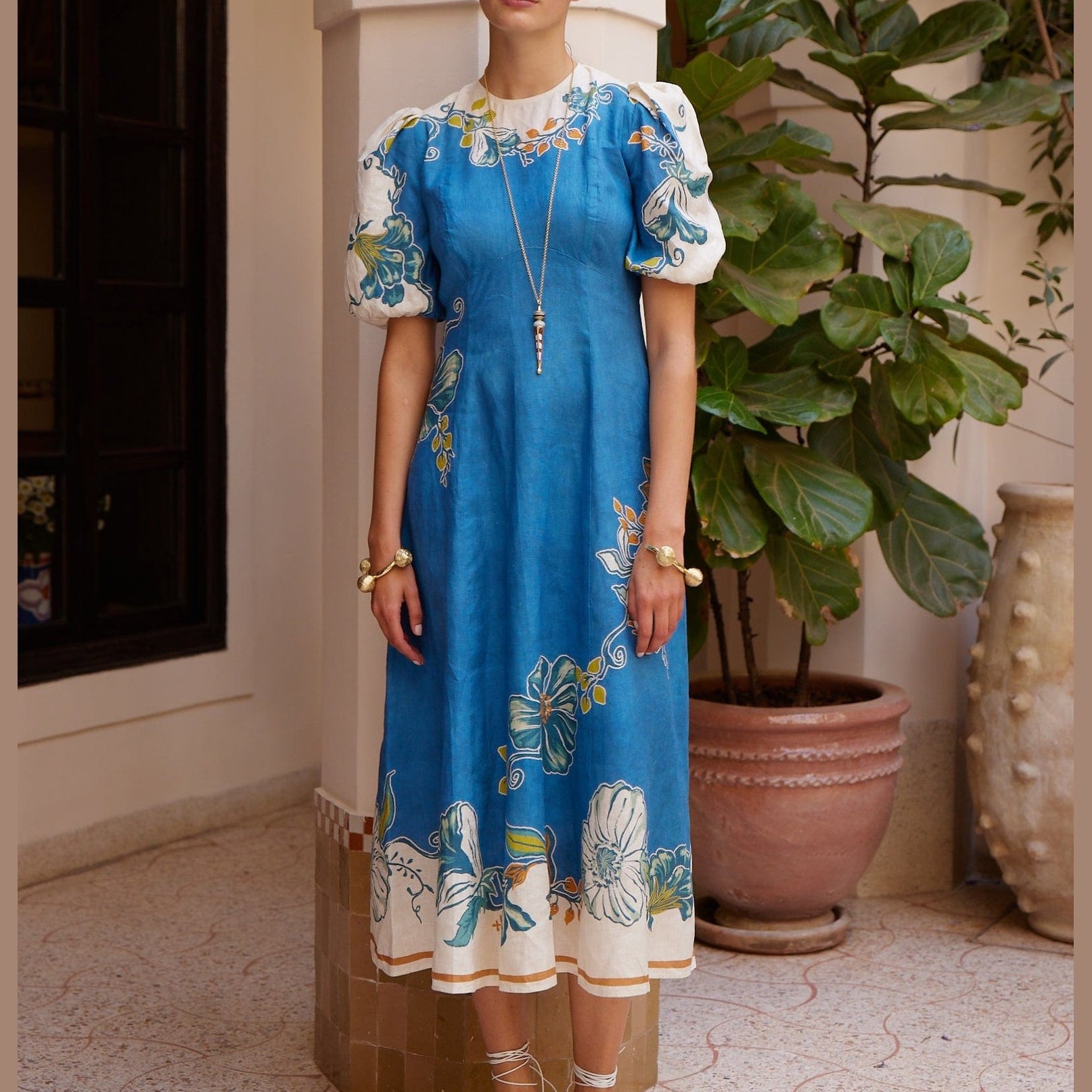 alemais-sustainable-dress-midi-luda-midi-dress-1197852917_6000x_7801829f-d283-4121-95f4-41784c63715e.jpg
