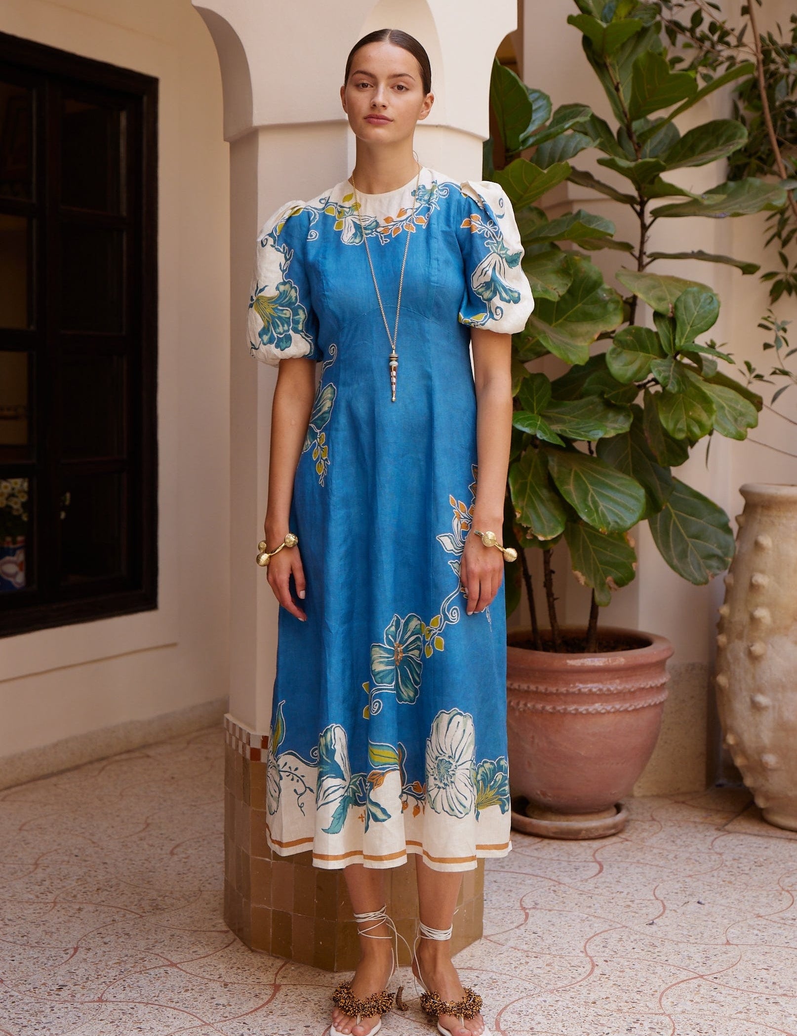 alemais-sustainable-dress-midi-luda-midi-dress-1197852917_6000x_7801829f-d283-4121-95f4-41784c63715e.jpg