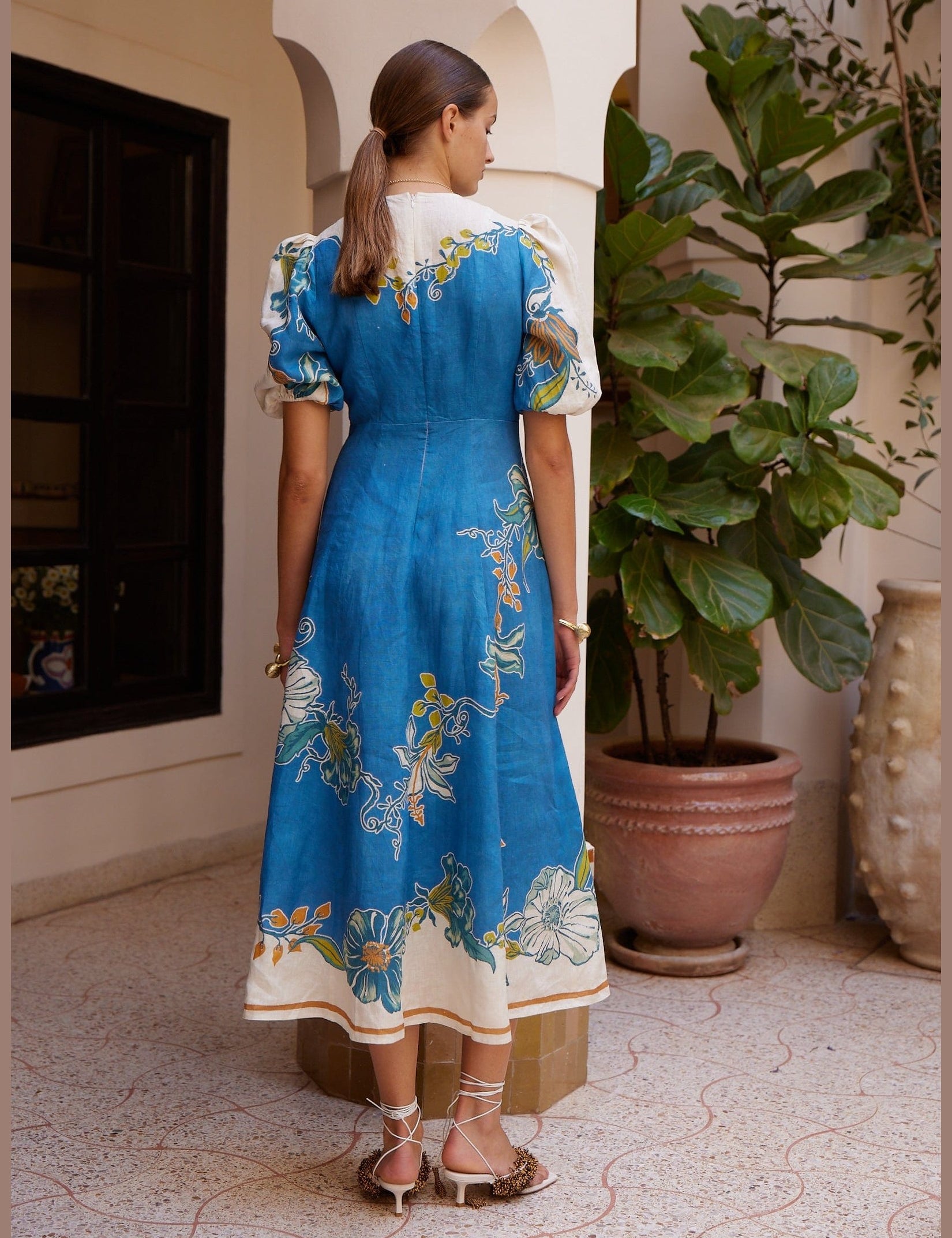 alemais-sustainable-dress-midi-luda-midi-dress-1197852918_6000x_04497e36-64a5-4d55-9fa4-7d4871004d7f.jpg