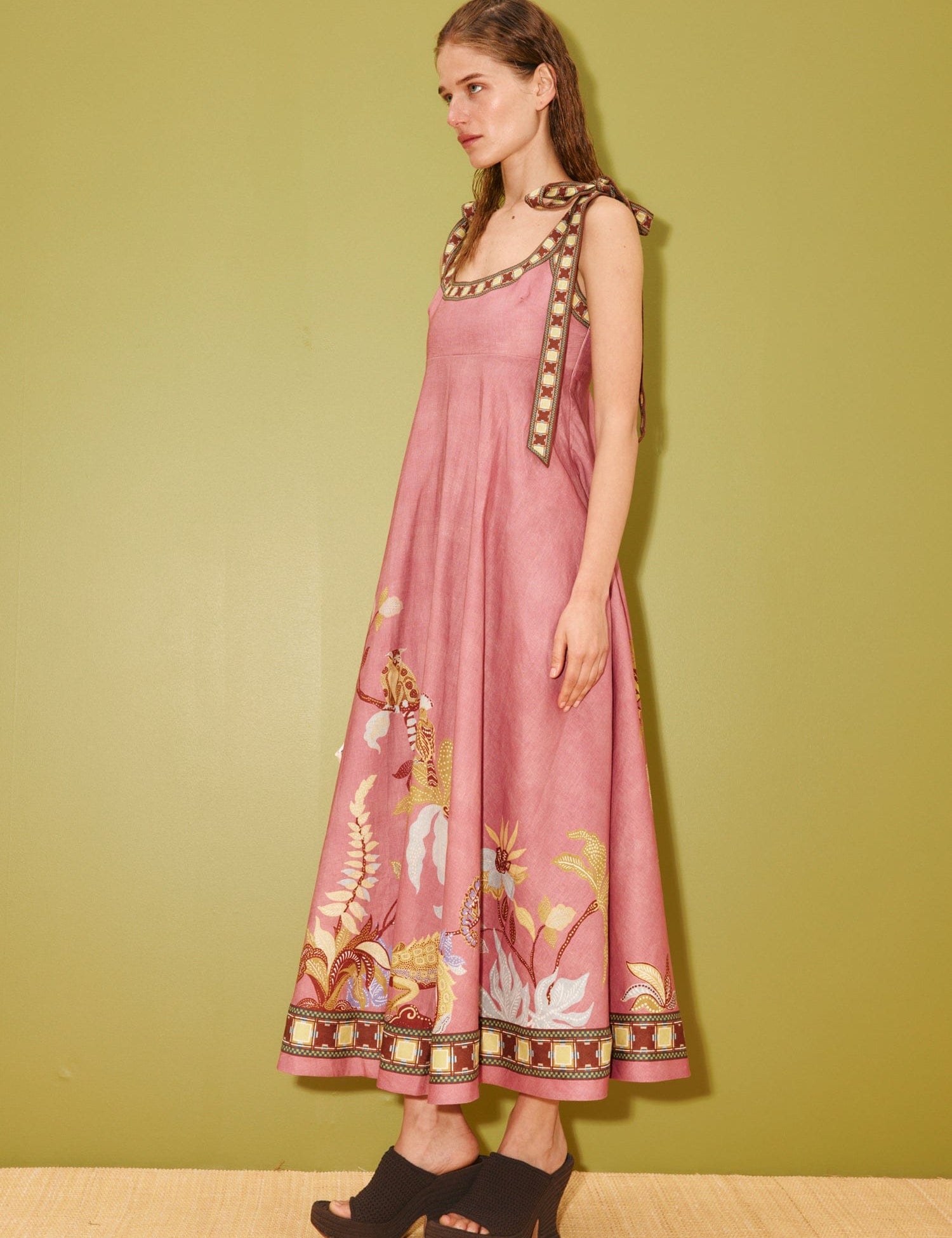 alemais-sustainable-dress-midi-zuri-ballet-sundress-1215564184_6000x_0aa2b74a-9a21-46eb-a824-6c99b3b829ef.jpg