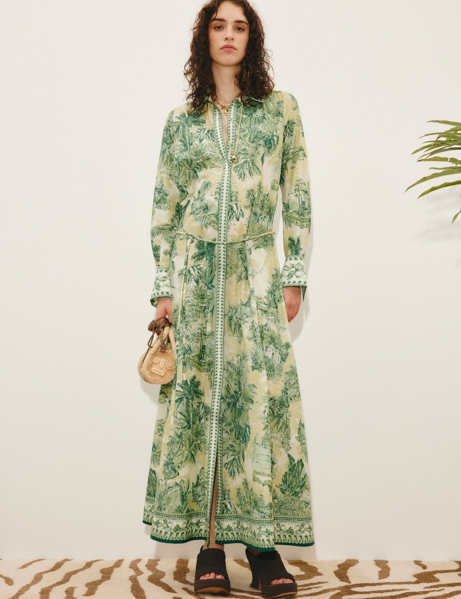 alemais-sustainable-dress-sd-sara-shirtdress-1215564116_6000x_b9fe3f43-b029-45b8-8495-03785ab2731e.jpg