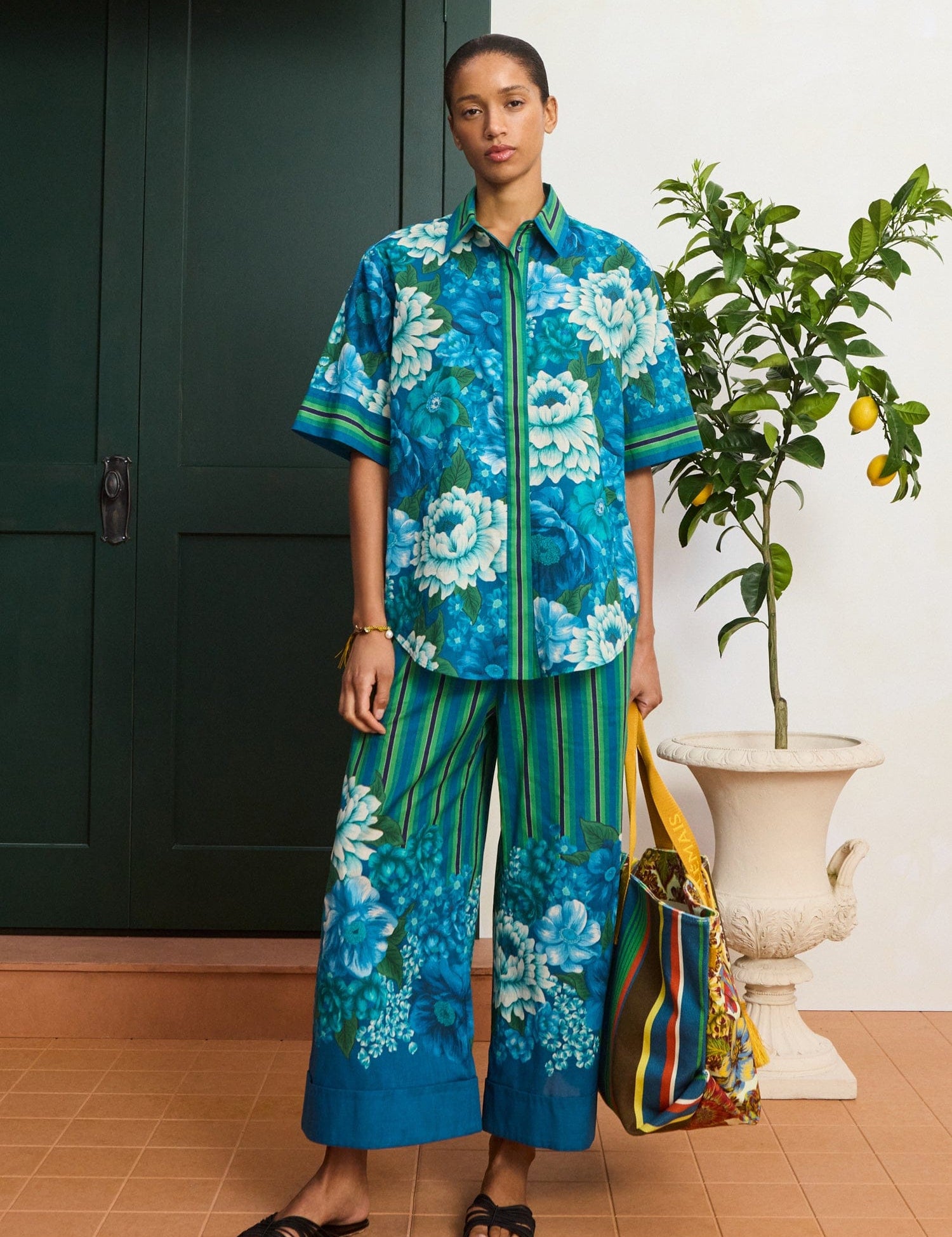 alemais-sustainable-pant-margo-cuffed-pant-1229508389_6000x_80f3582a-ea77-4fe2-b33d-9e90d1d93279.jpg