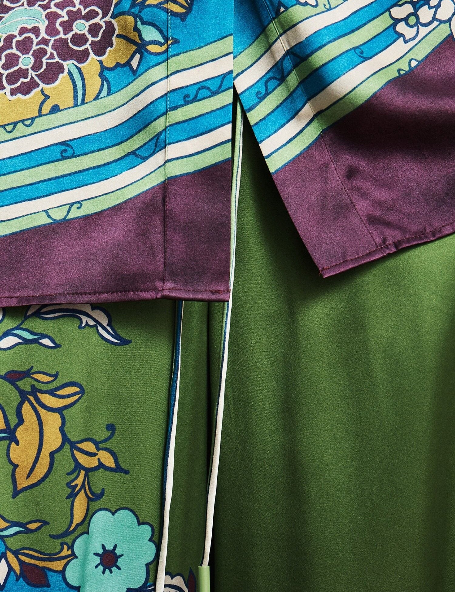alemais-sustainable-pant-nanci-silk-pant-1238252414_6000x_cc8e9897-6828-417f-b834-d1d234113c4e.jpg