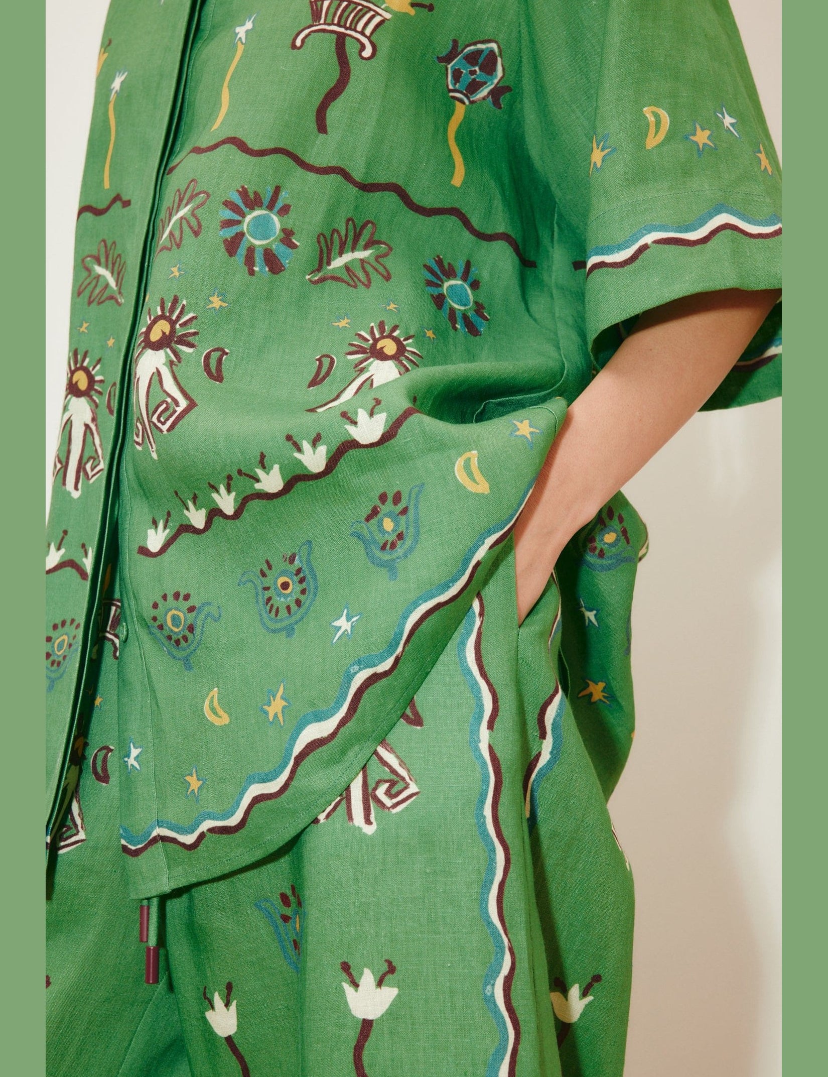 alemais-sustainable-pant-sun-dancer-pant-1215564137_6000x_975f32e7-b5da-481b-8a38-9cc303992d02.jpg