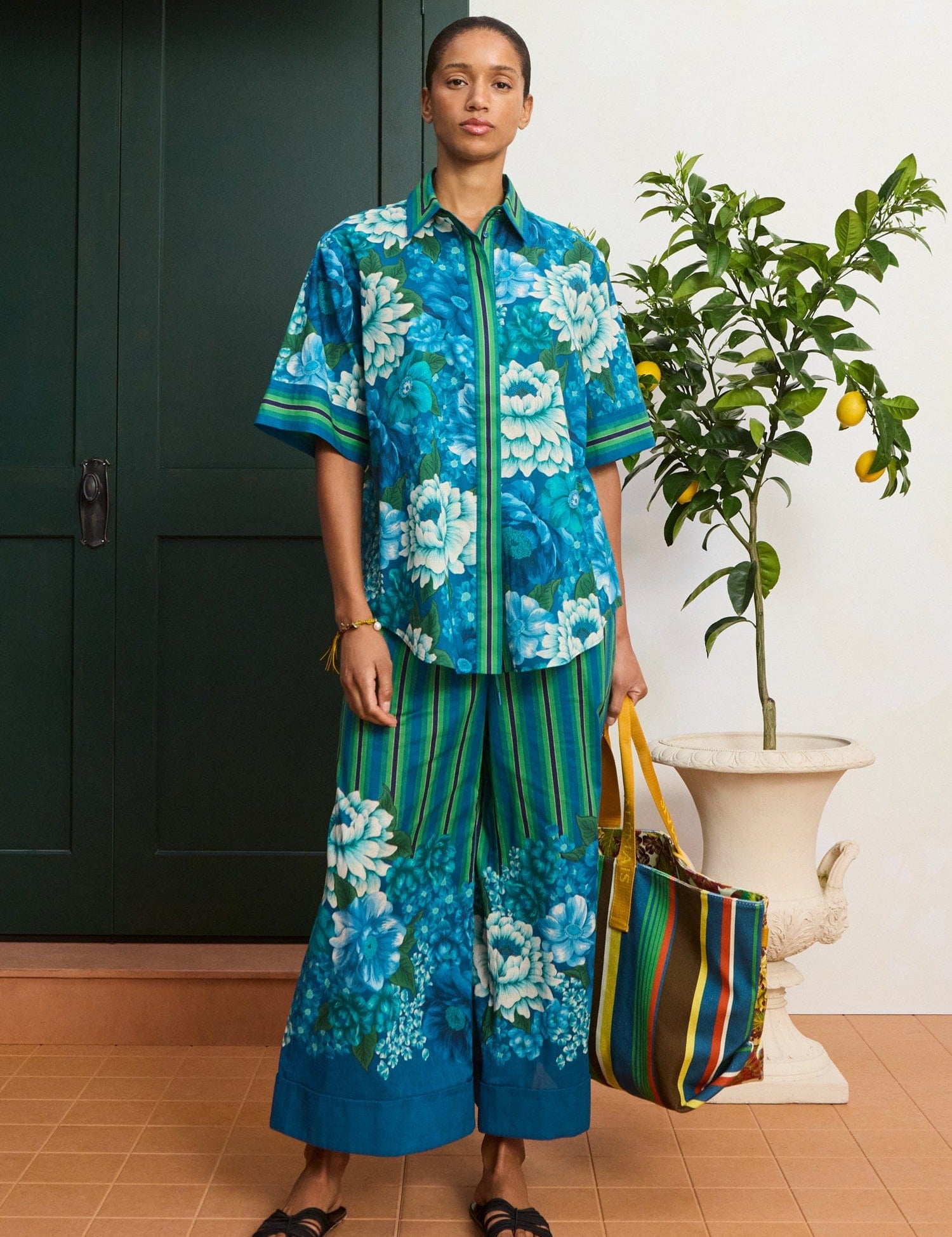 alemais-sustainable-shirt-margo-shirt-1229508304_6000x_3884ee6d-6540-4d28-a9cf-1d7ef58f78d1.jpg