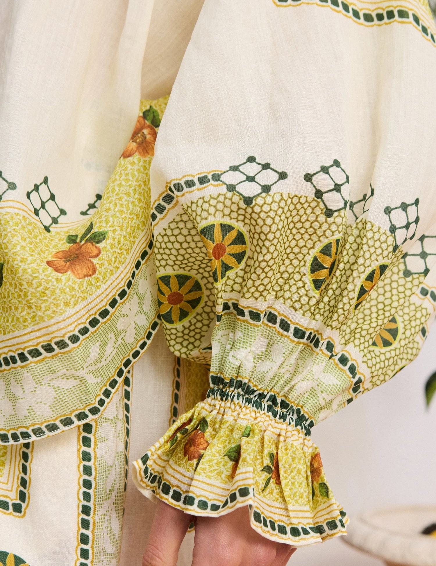 alemais-sustainable-top-dixie-top-1229508448_6000x_e6863f78-9cc8-44f6-a431-a25c1e22f964.jpg