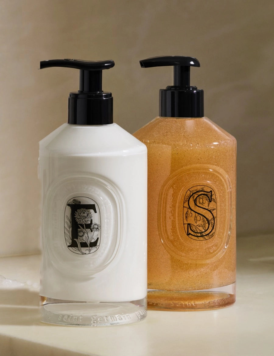 bain-et-corps_visuel_hand-care_multi-produits_2024_3x4_2025x2700px_vue-alt-pdp_velvet_lotion_diptyque.webp