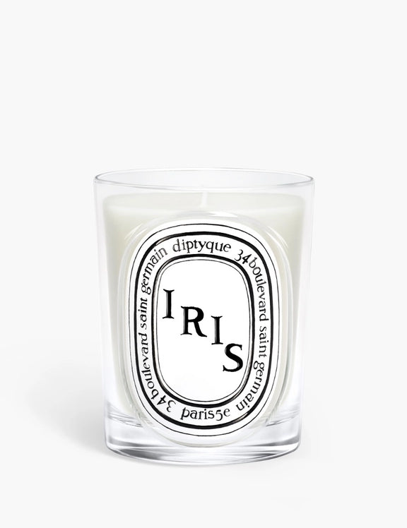 bougie-iris-190g_classic-candle-revamp-2026_i2_rvb_hd_fond-gris_spec-ecom_2292x3055px_1_diptyque.webp