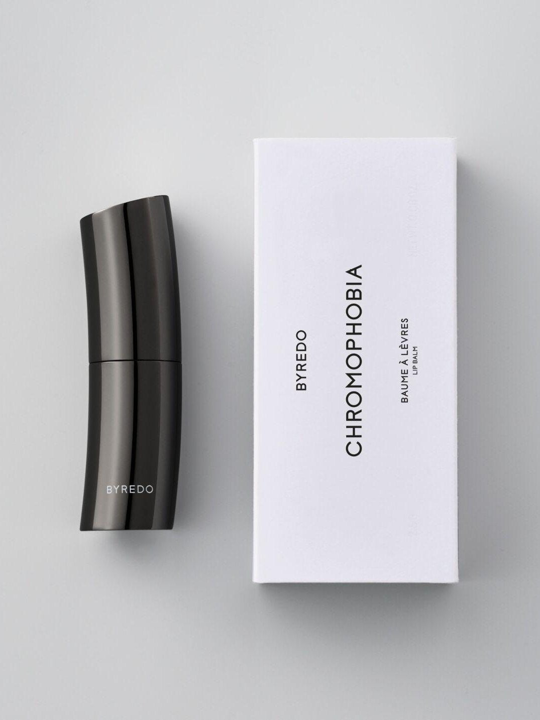 Lip balm chromophobia