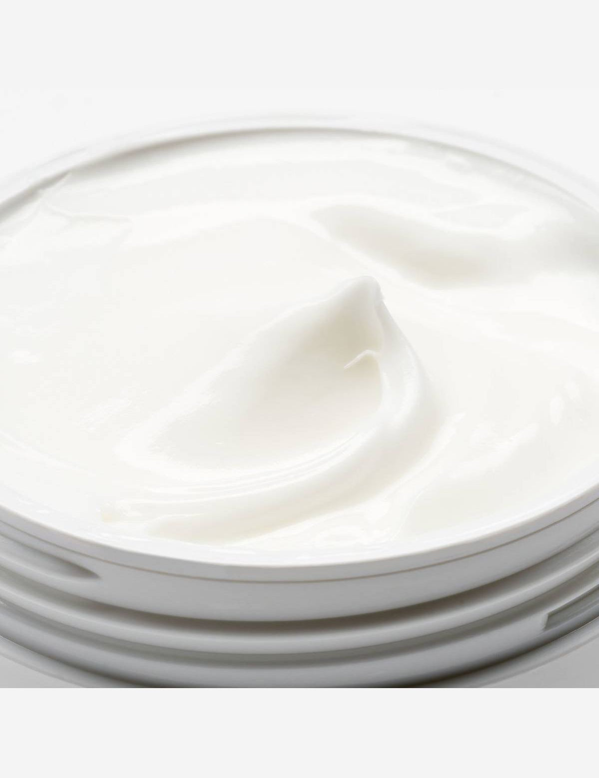 byr_ecom_25_bodycream_detail_2800_x_2800_copy_2.jpg