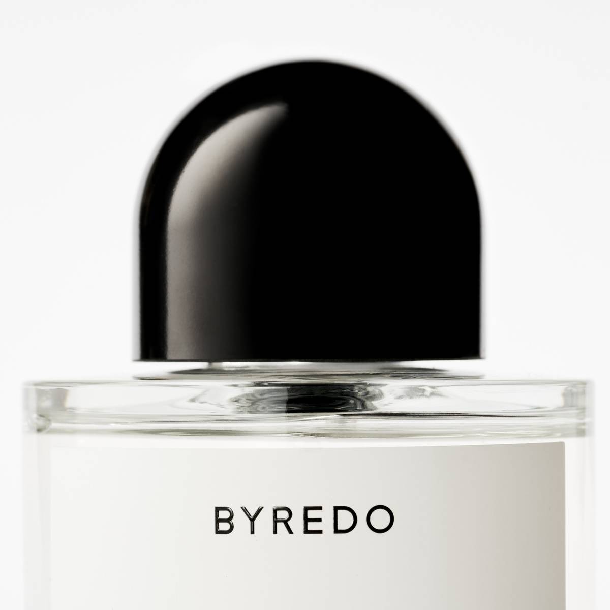 byr_ecom_25_fragrance_edp_100ml_blanche_detail-2-686_2800x2800px_1.jpg