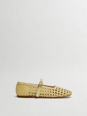 Yeida butter ballerinas