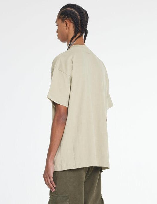 embossed-t-shirt-sand-927283.jpg