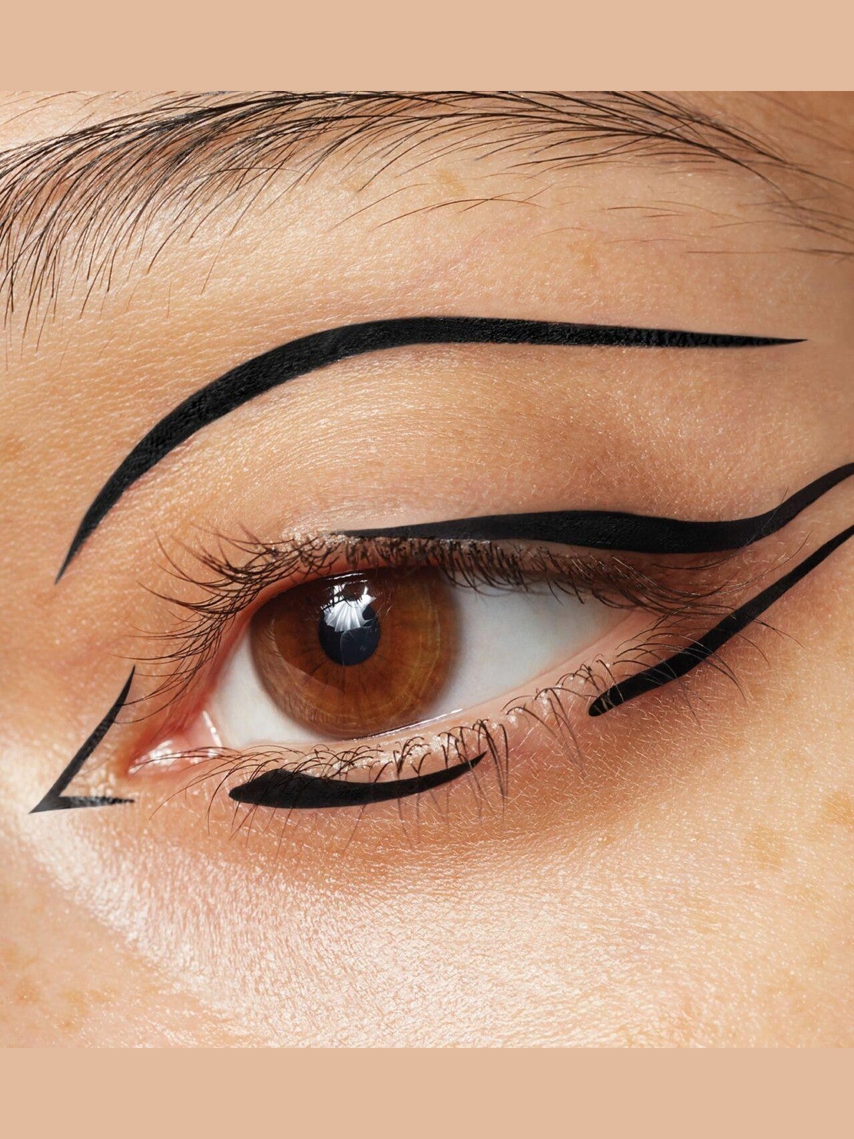 EyelinerTechnical Blck ايلاينر 