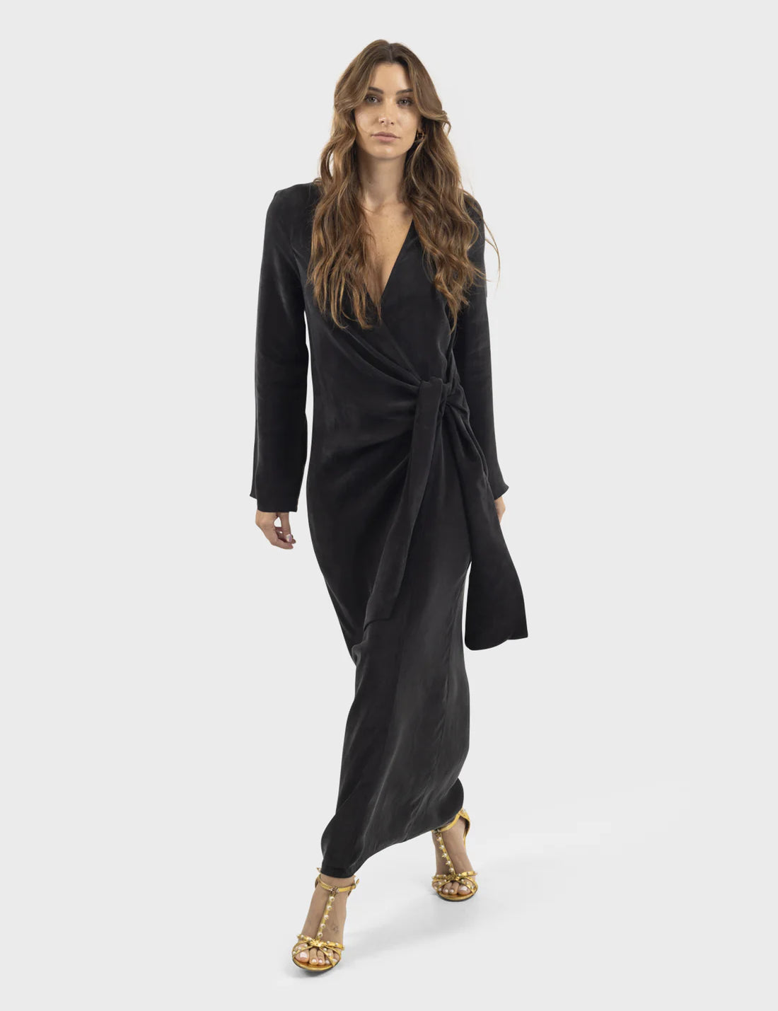 hera-wrap-dress-noir.webp