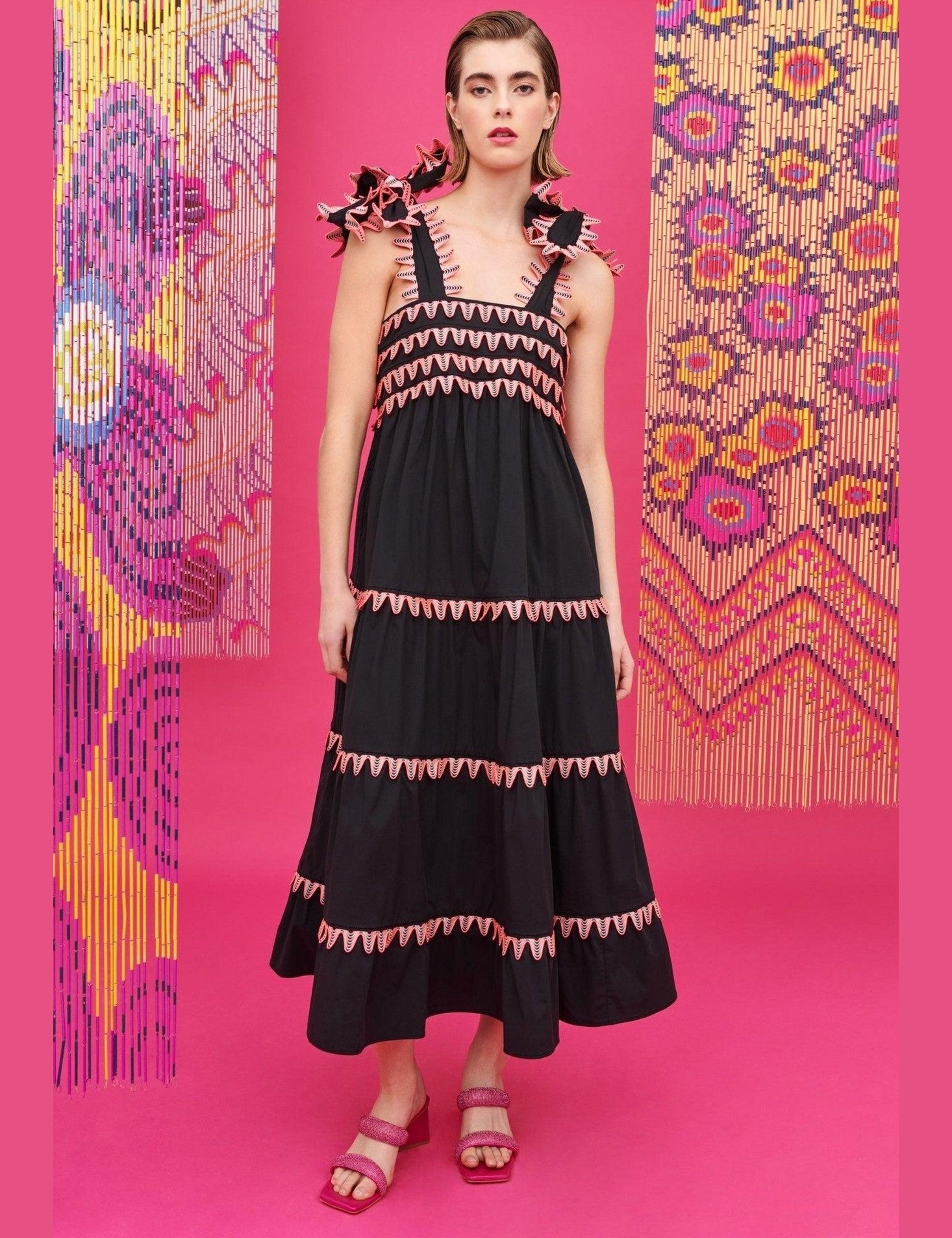 kelly-dress-black-500834.jpg