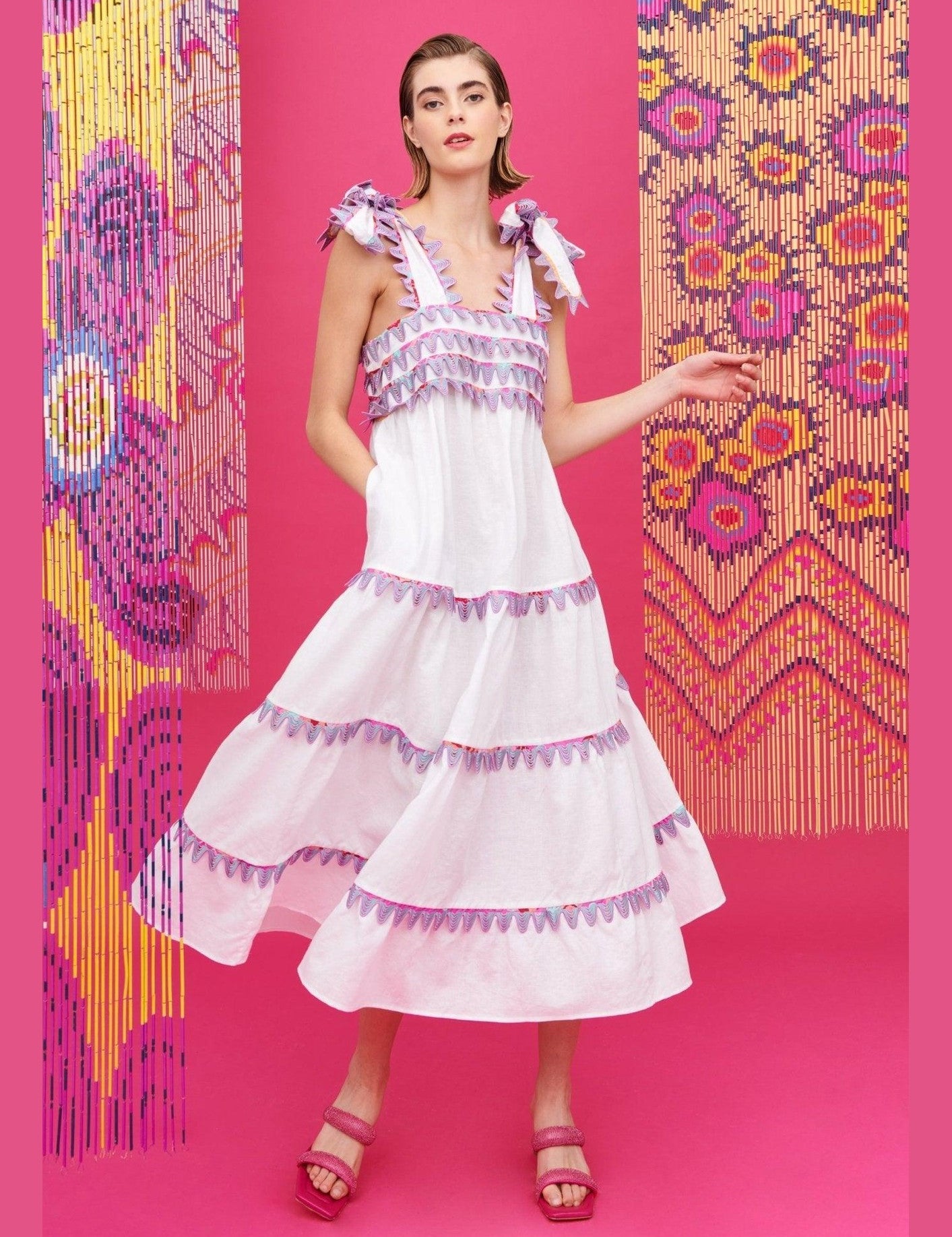 kelly-dress-white-807131.jpg