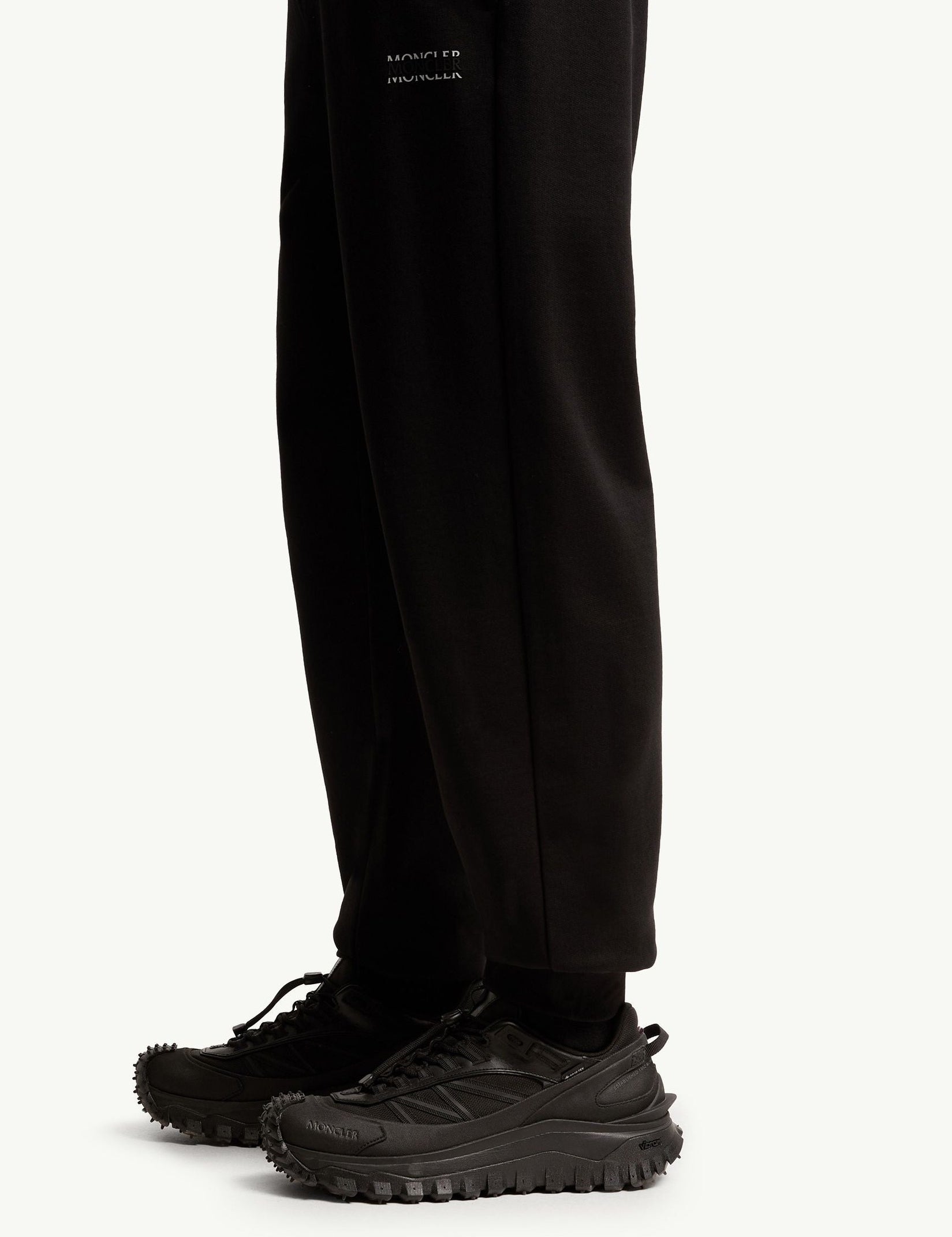 logo-cotton-fleece-sweatpants-men-black-moncler-1.jpg