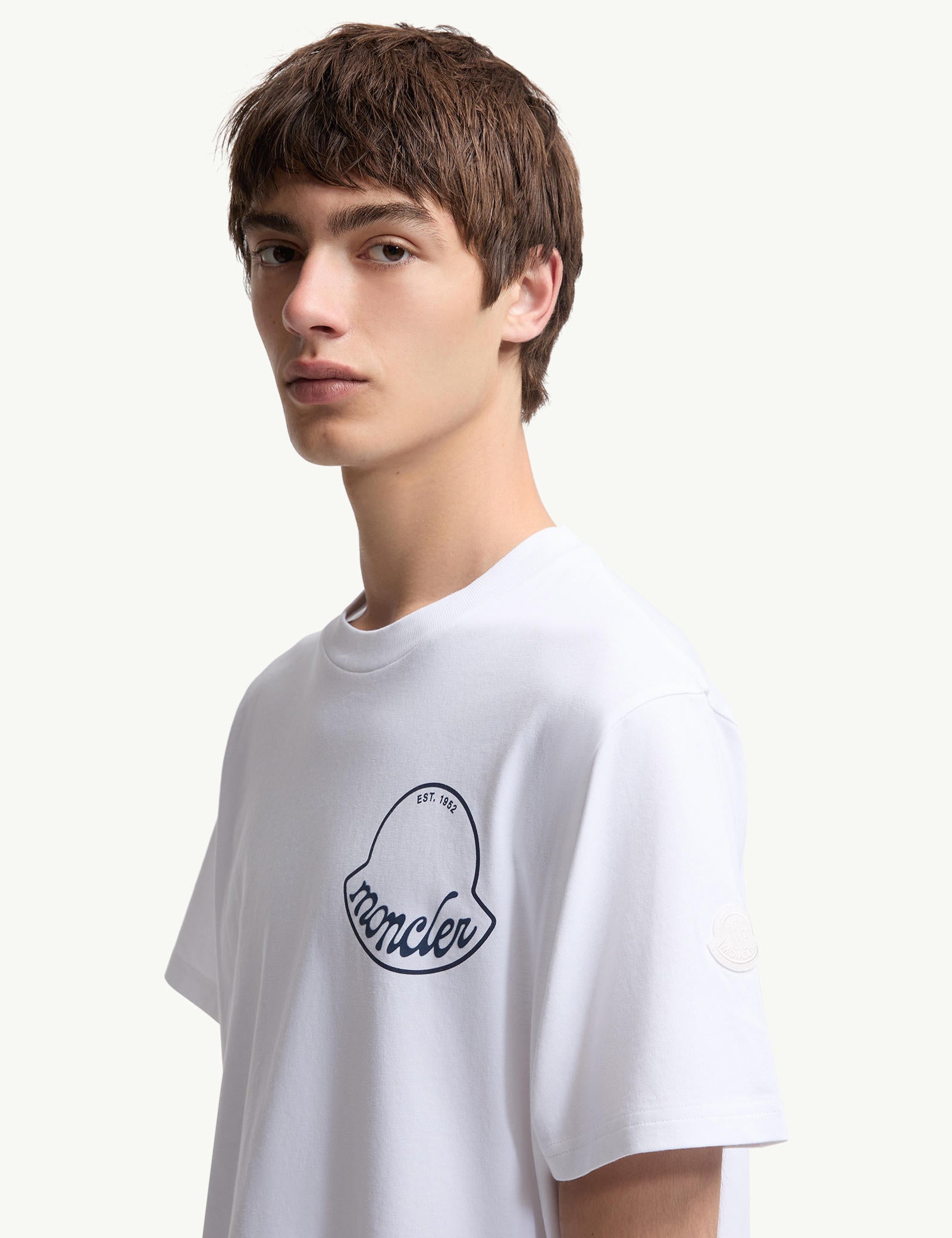 logo-cotton-t-shirt-men-white-moncler-1.jpg