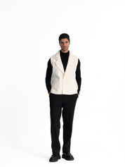 White twin collar vest