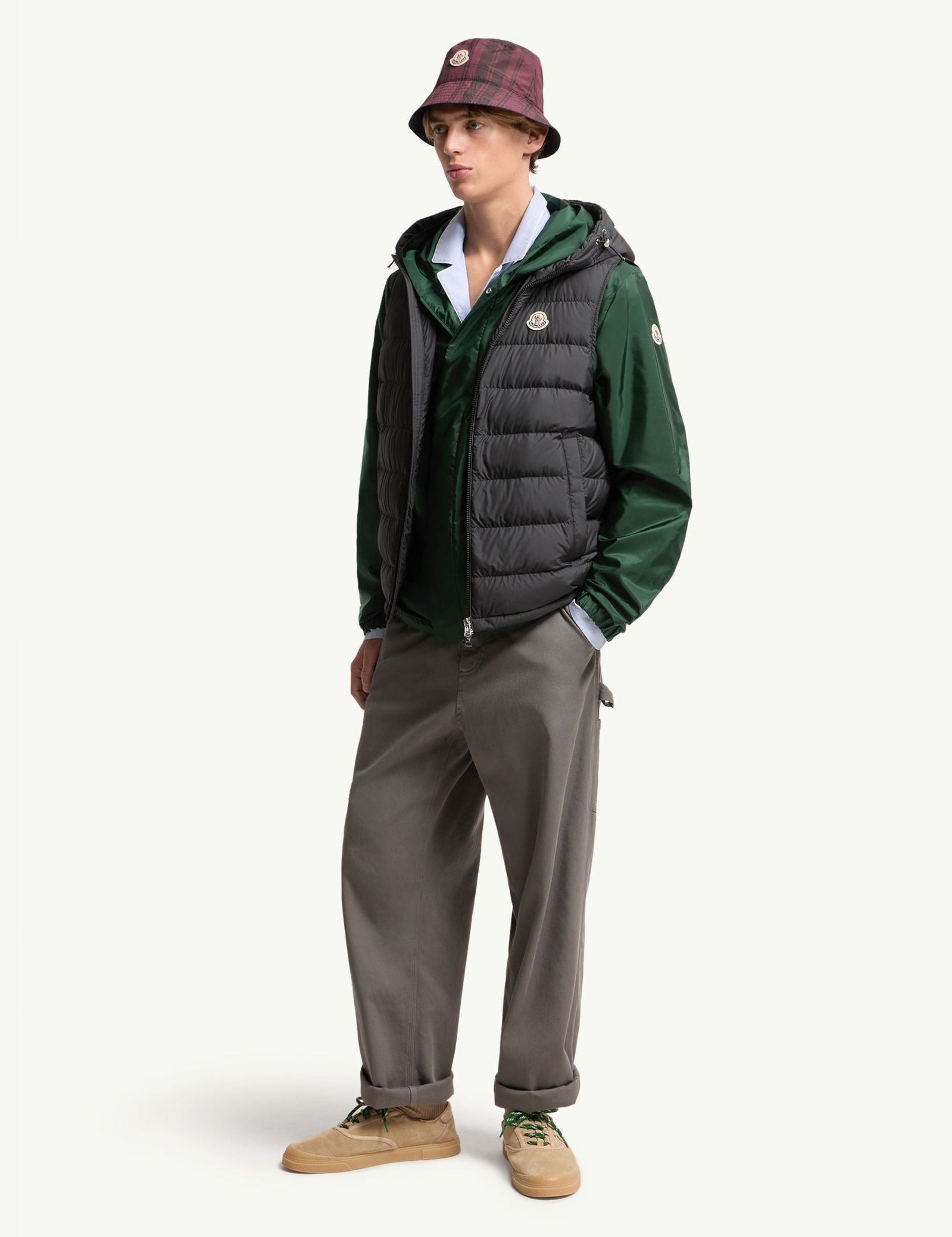 marseillan-hooded-down-vest-men-black-moncler-0.jpg