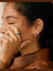 Quatre classique hoop earrings