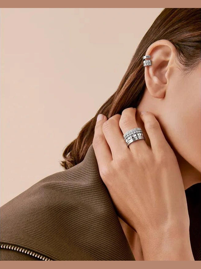 Quatre radiant edition single clip earring