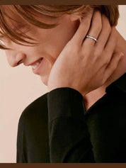 Clou de paris platinum wedding band