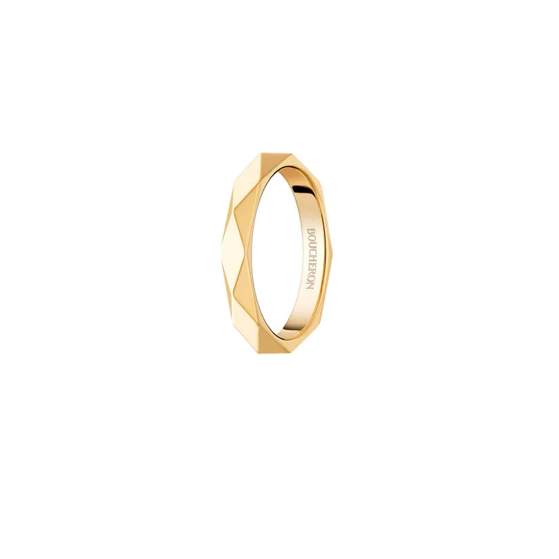Facette yellow gold wedding band