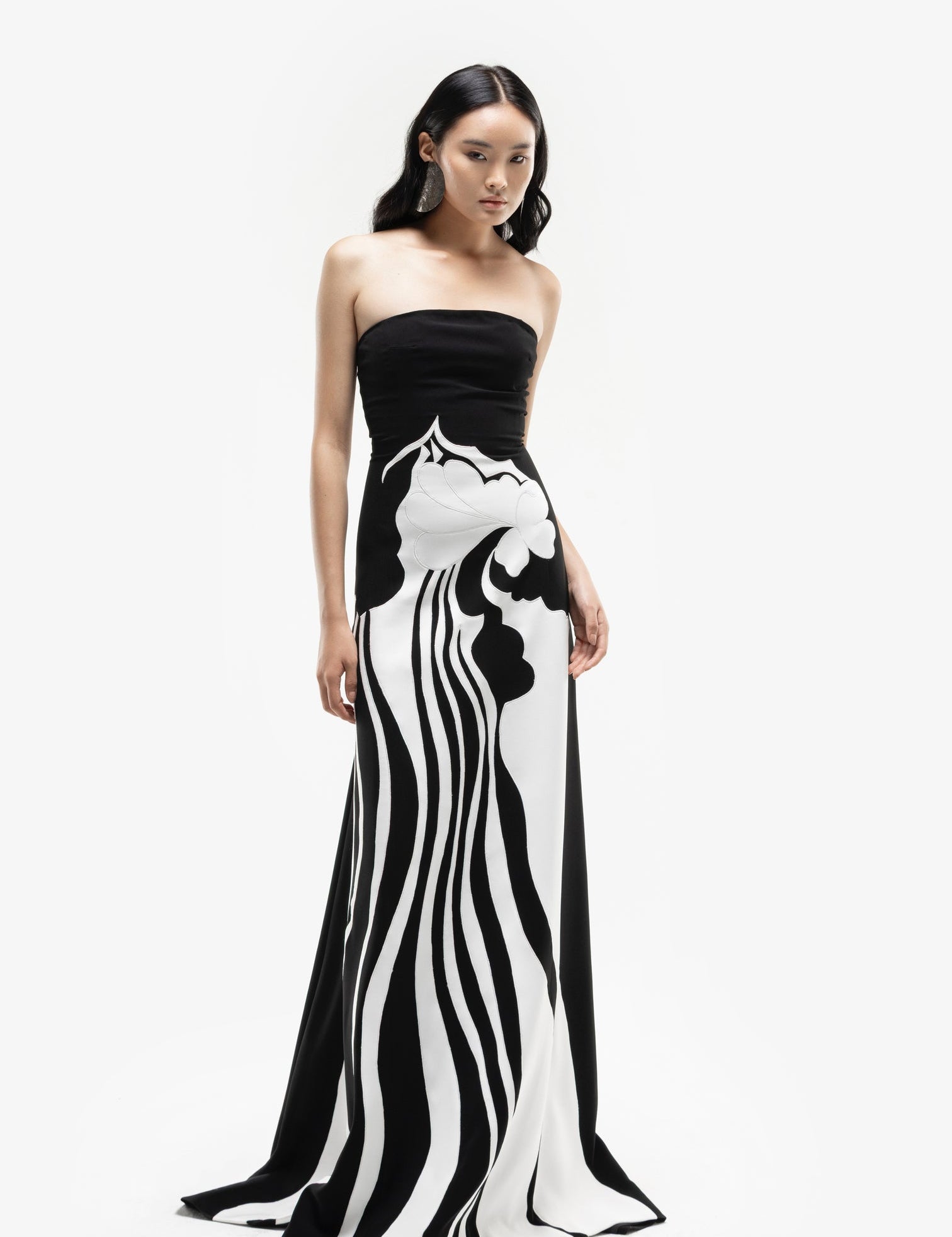 saiidkobeisy-rtw-cocktail-ss-na-2026-030-multicolor-lr-lookbook-picture-na-front-general_1512x_fe60dcdf-d512-4fb7-a929-1a367e230968.jpg