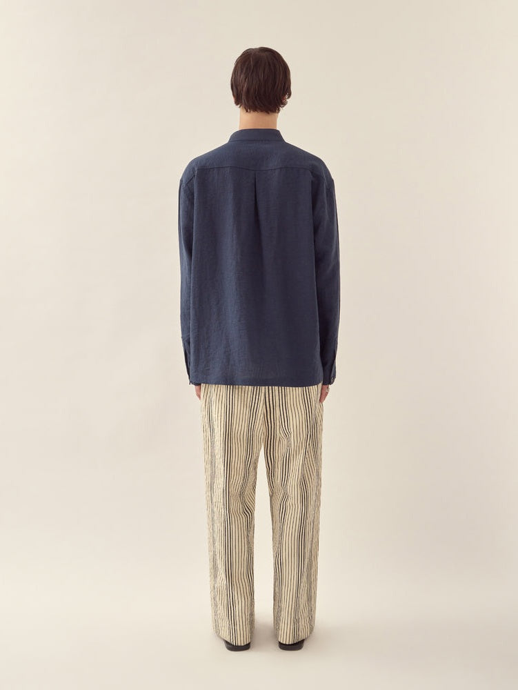Stand collar long sleeve shirt