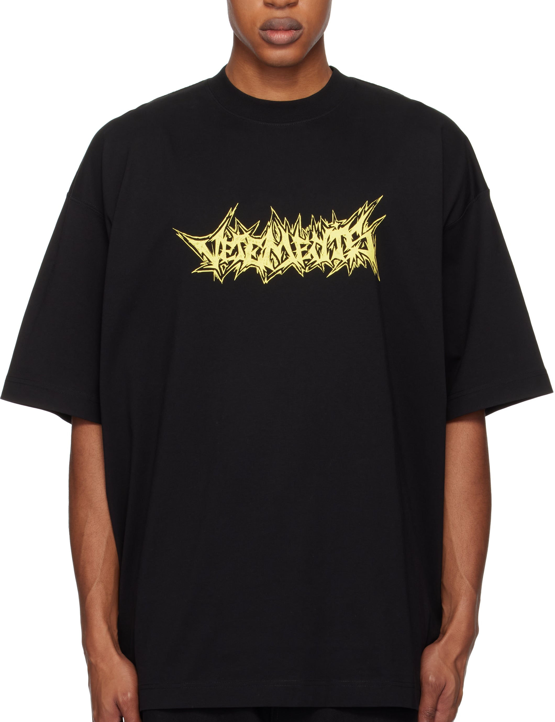 vetements-black-living-legend-oversized-t-shirt.jpg