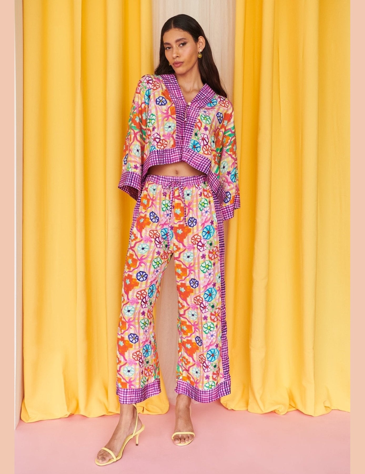 yatri-pants-766310.jpg