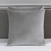 LUX.SILK VELVET - CUSHION W/ZIP