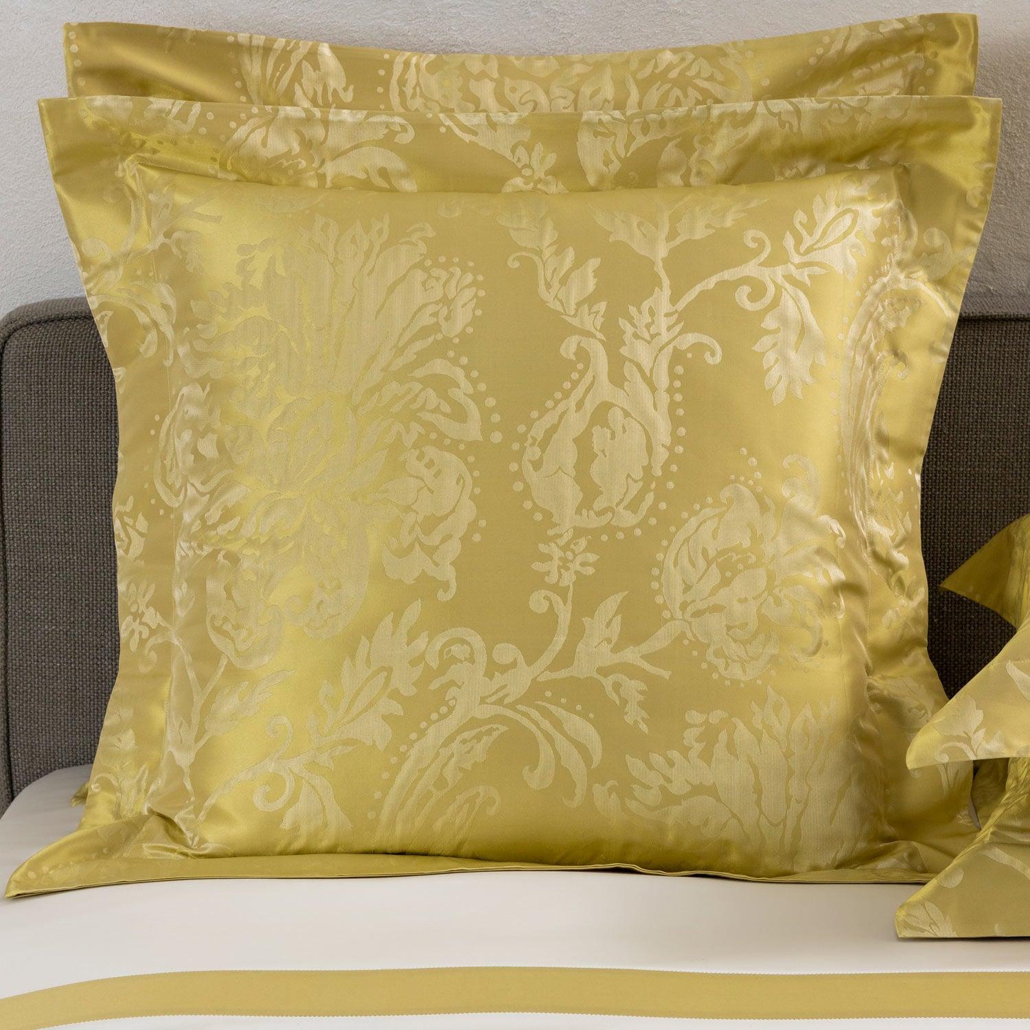 LUX.BROCADE - CUSHION W/ZIP