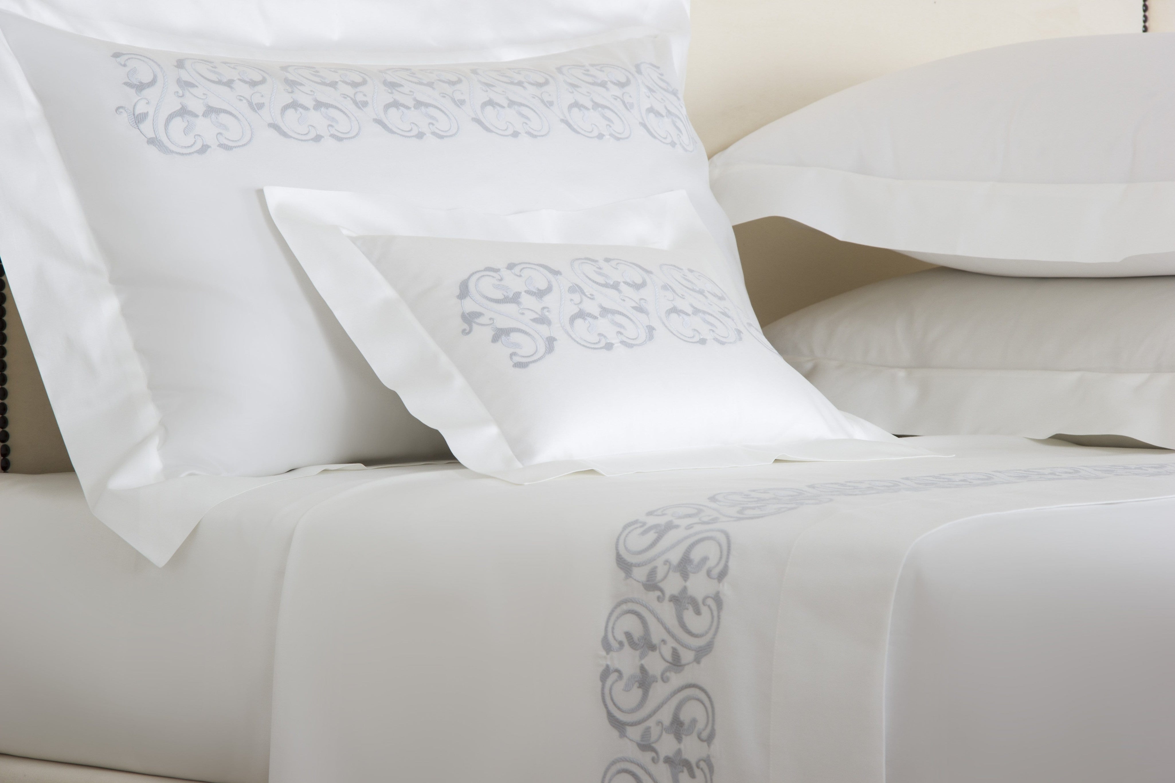 Medallion Lace Boudoir Sham