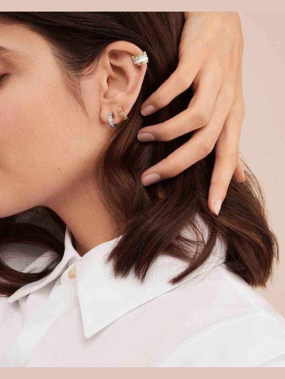 Quatre white edition single clip earring