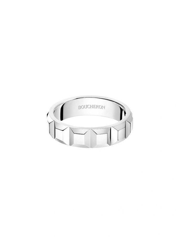 Quatre clou de paris ring